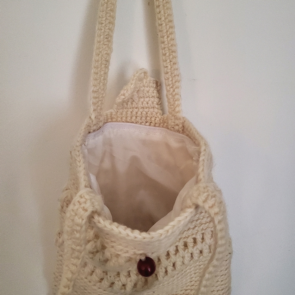 Cream Handcrafted Knit Wool Yarn Granny Bag - Picture 6 of 7